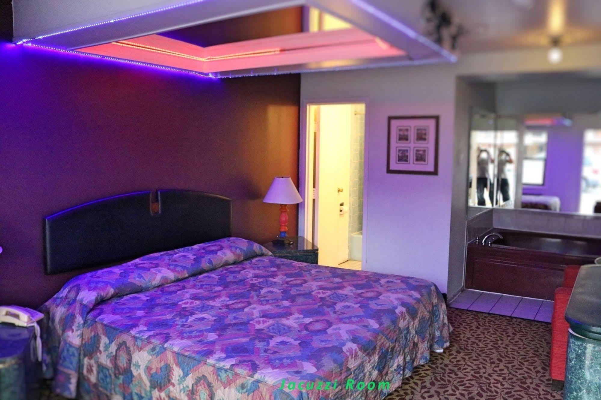 Miami Inn & Suites Ок-Лон Екстер'єр фото